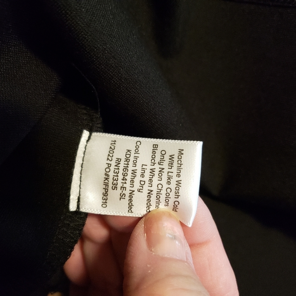 Evereve Black Sleeveless Mock Neck Sheath Dress - Picture 8 of 14